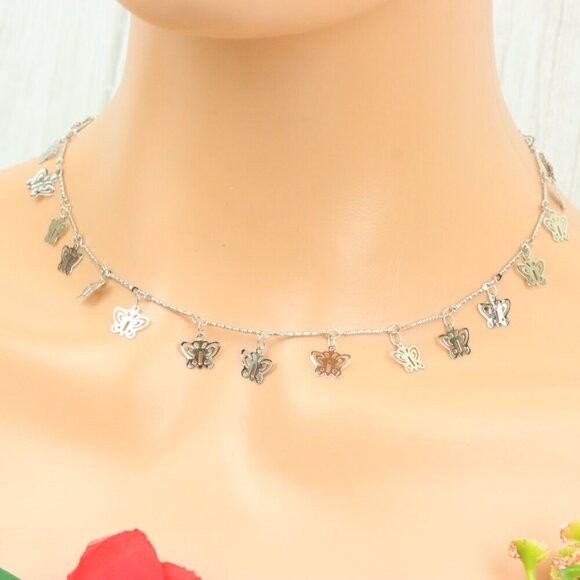 "Minimalist & Elegant Necklace Chain – Perfect for Women & Girls | UNVRC1048 - Picture 9 of 10